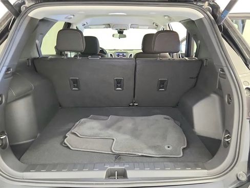 Used 2024 Chevrolet Equinox LT FWD image 19
