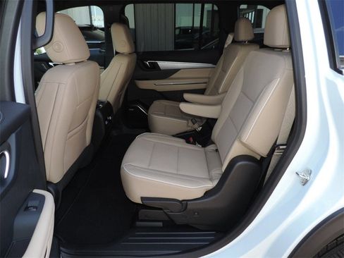 New 2026 Buick Enclave Preferred w/ Power Package image 18