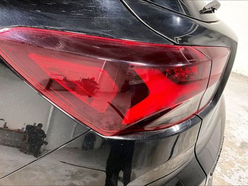 Used 2023 Chevrolet TrailBlazer RS w/ Sun and Liftgate Package image 38