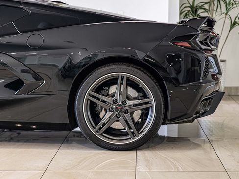 Used 2024 Chevrolet Corvette Stingray Preferred Cpe w/ Z51 Performance Package RWD image 8