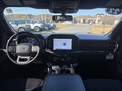 Used 2022 Ford F150 XLT w/ Equipment Group 302A High image 40