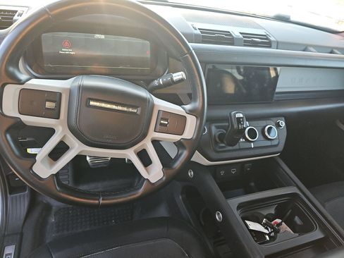 Used 2022 Land Rover Defender 110 X-Dynamic HSE image 2