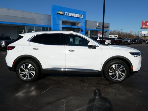 Certified 2023 Buick Envision Essence image 4