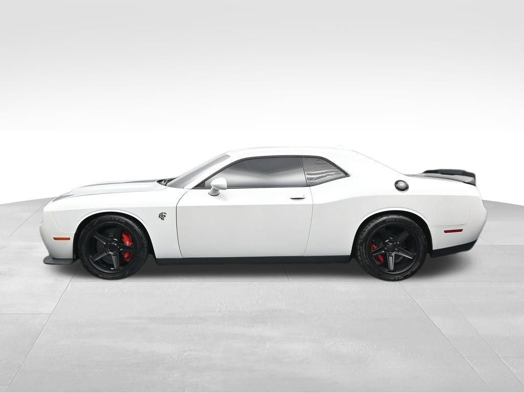 Used 2016 Dodge Challenger SRT Hellcat RWD image 2