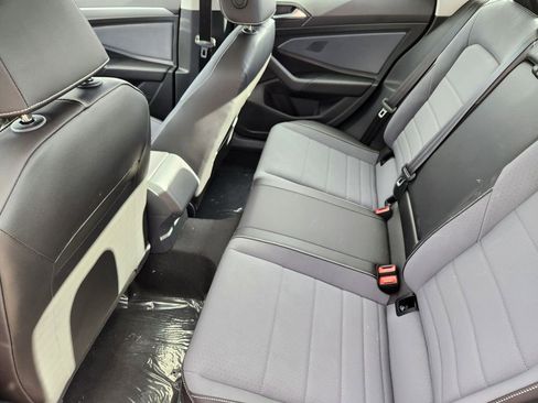 New 2026 Volkswagen Jetta SE image 19