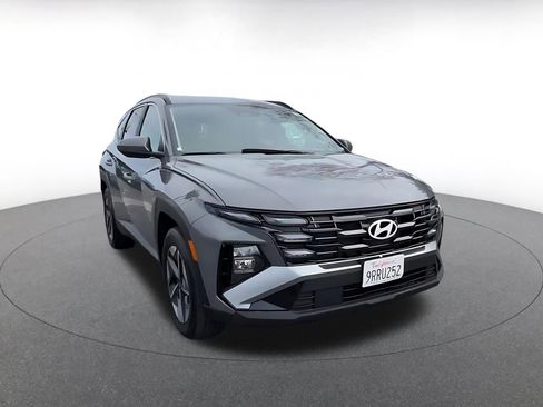 Used 2025 Hyundai Tucson SEL FWD image 3