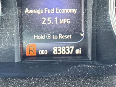 Used 2016 Toyota Camry SE image 32