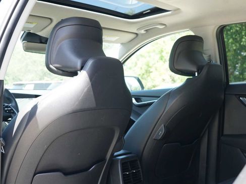 Certified 2024 Kia Niro EX Touring FWD image 20