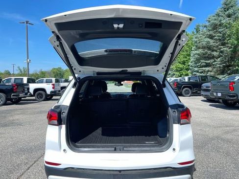 Used 2022 Chevrolet Equinox RS w/ LPO, Floor Liner Package AWD/4WD image 24