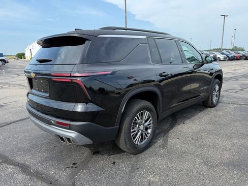 Used 2025 Chevrolet Traverse LT AWD/4WD image 8
