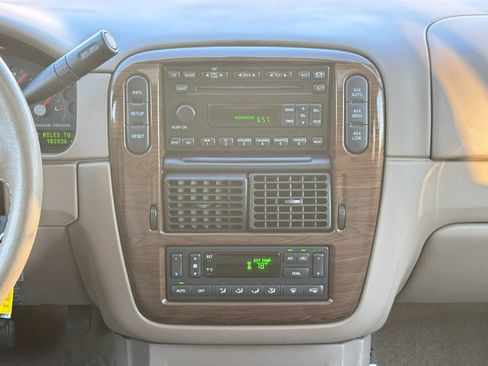 Used 2005 Ford Explorer Eddie Bauer AWD/4WD image 32