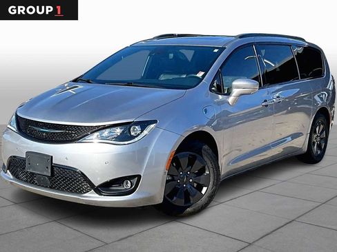 Used 2020 Chrysler Pacifica Limited w/ Advanced Safetytec Group image 1