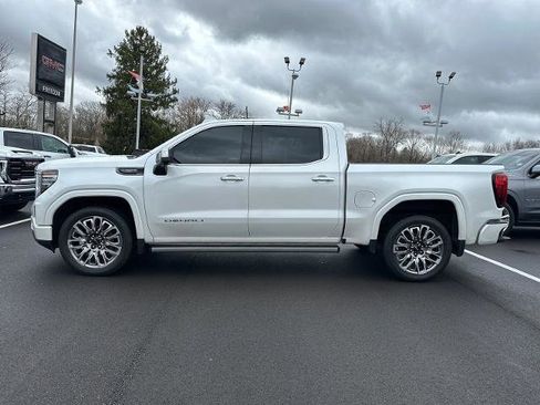 Used 2025 GMC Sierra 1500 Denali Ultimate image 3