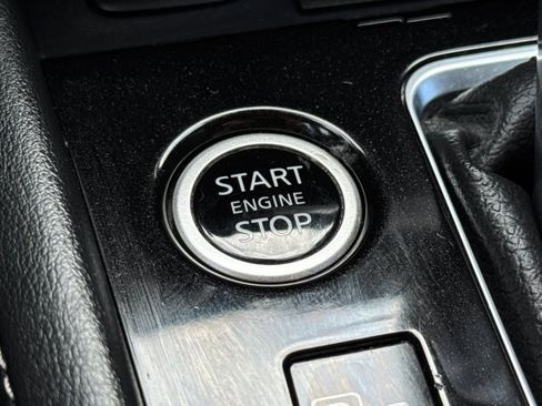 Used 2021 Nissan Kicks SR w/ SR Premium Package image 22