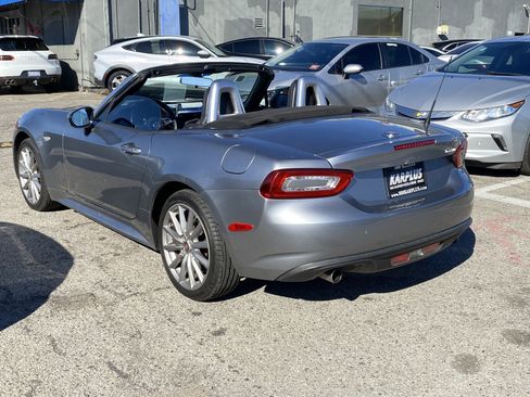 Used 2017 FIAT 124 Spider Lusso image 11
