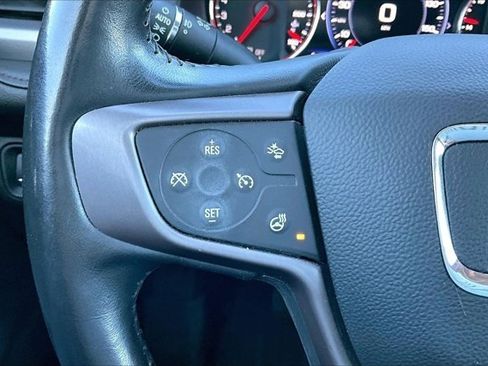 Used 2022 GMC Acadia AT4 w/ Technology Package image 11