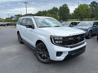 New 2026 Ford Expedition Platinum w/ Stealth Appearance Package