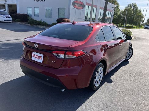 Used 2025 Toyota Corolla LE w/ Convenience Package FWD image 5