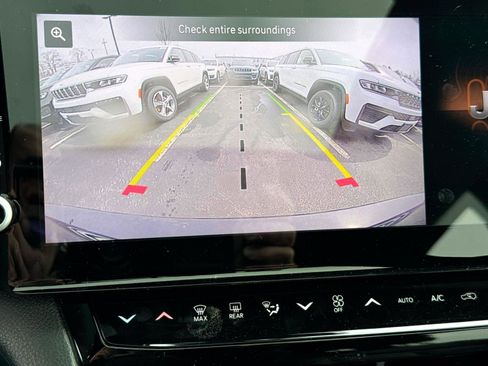 New 2026 Jeep Grand Cherokee L Limited w/ Limited Altitude Package image 15