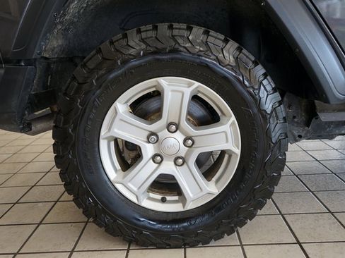 Used 2019 Jeep Wrangler Unlimited Sport S image 53