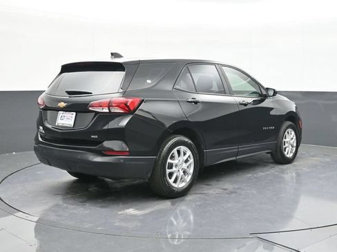 Used 2024 Chevrolet Equinox LS AWD/4WD image 14