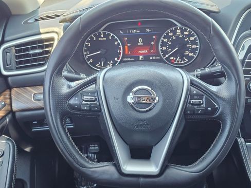 Used 2017 Nissan Maxima Platinum w/ Medallion Package image 28