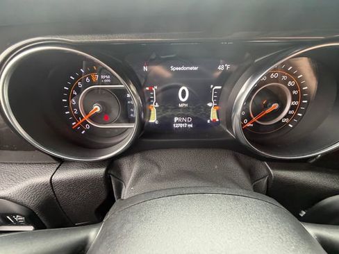 Used 2019 Jeep Wrangler Unlimited Sport image 17