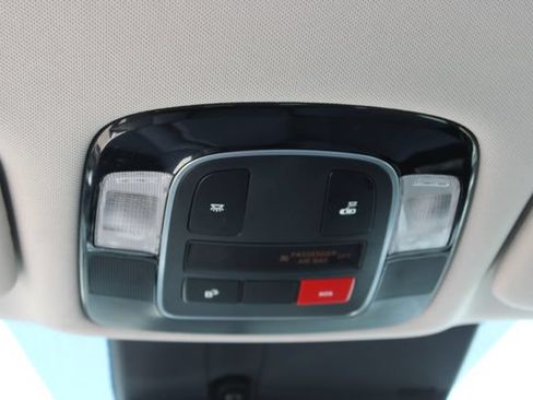 Used 2025 Hyundai Sonata SEL FWD image 14