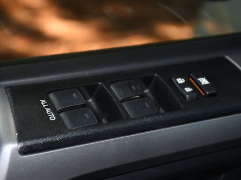 Certified 2024 Toyota 4Runner SR5 Premium image 11