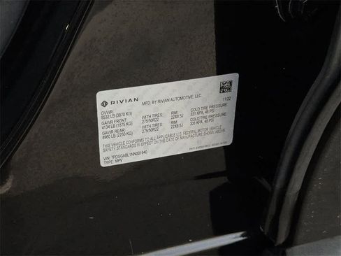 Used 2022 Rivian R1S Launch Edition image 9