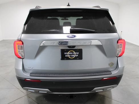 Used 2023 Ford Explorer XLT w/ Equipment Group 202A AWD/4WD image 8