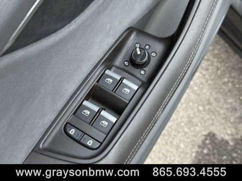 Used 2019 Audi Q8 Prestige image 15