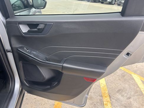 Used 2024 Ford Escape Active image 12