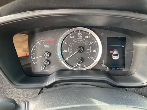 Used 2020 Toyota Corolla LE image 9