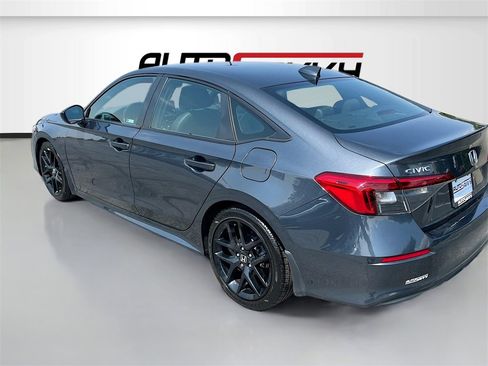 Used 2024 Honda Civic Sport image 5