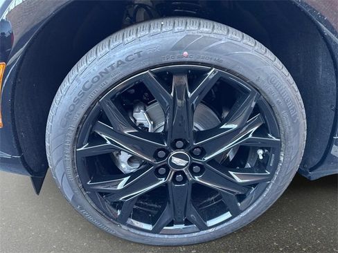 New 2025 Cadillac Optiq Sport 2 w/ LPO, ONYX Package image 9