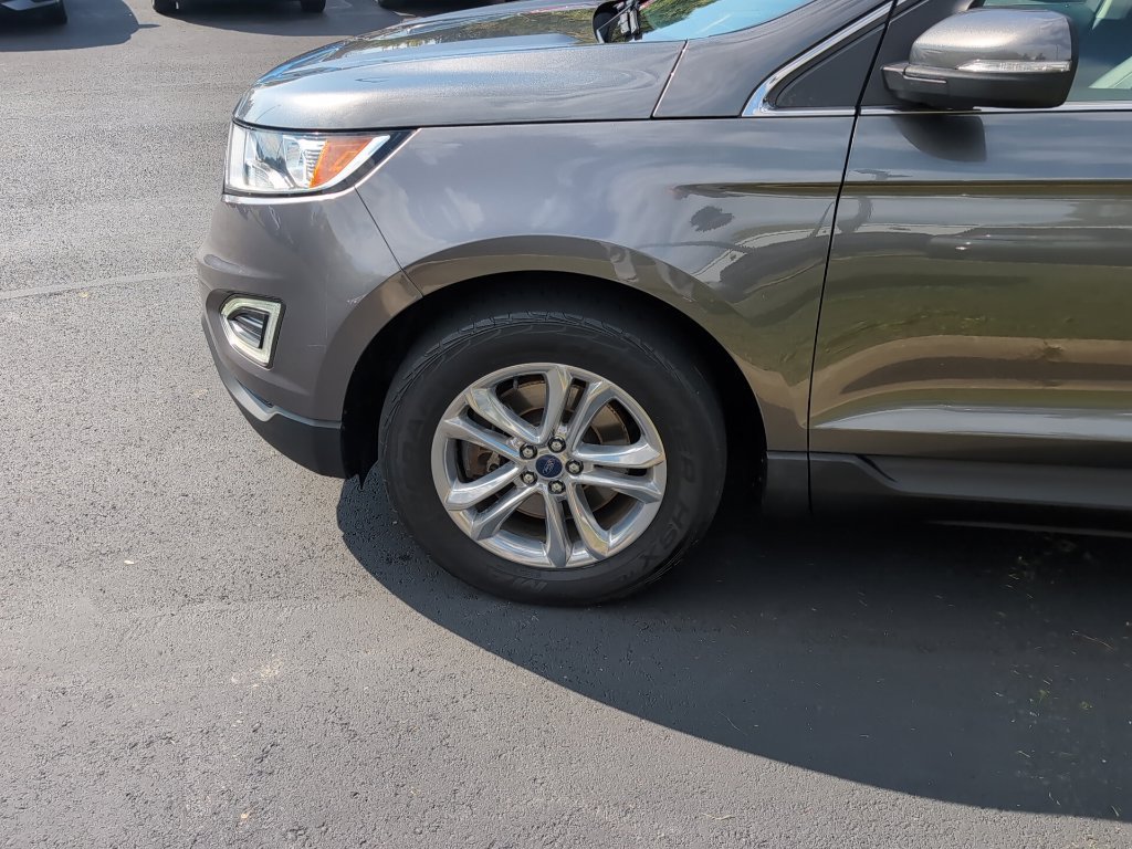 Used 2015 Ford Edge SEL w/ Equipment Group 201A AWD/4WD image 16