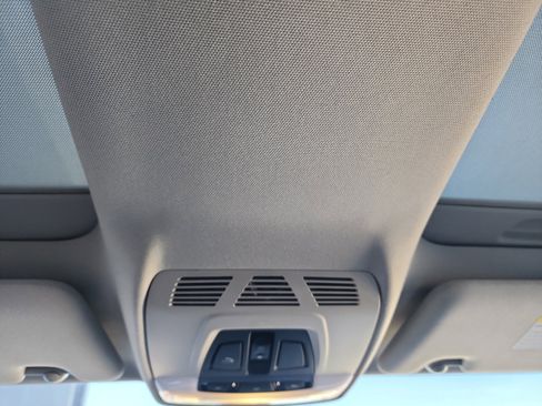 Used 2018 BMW i3 image 33