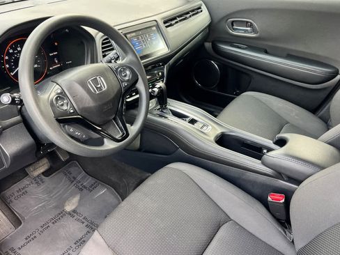 Used 2021 Honda HR-V EX image 11