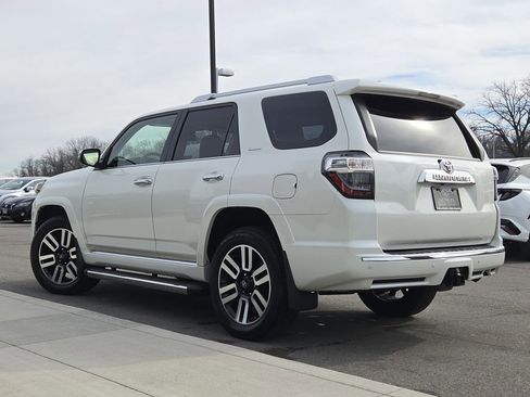 Used 2020 Toyota 4Runner Limited image 27