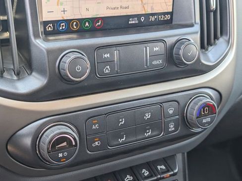 Used 2022 Chevrolet Colorado Z71 AWD/4WD image 31