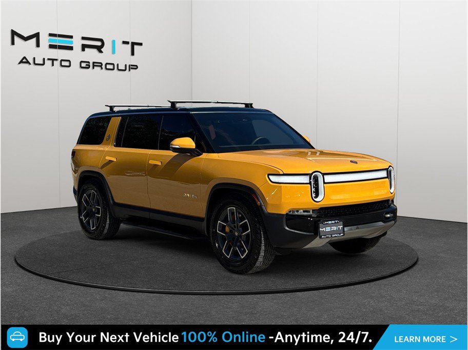 Used 2023 Rivian R1S AWD Adventure Quad image 1