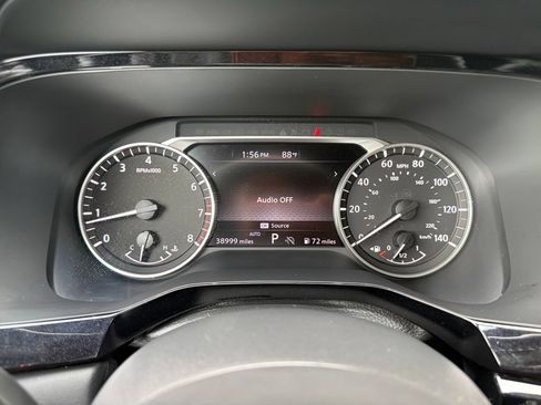 Used 2025 Nissan Pathfinder Rock Creek AWD/4WD image 33