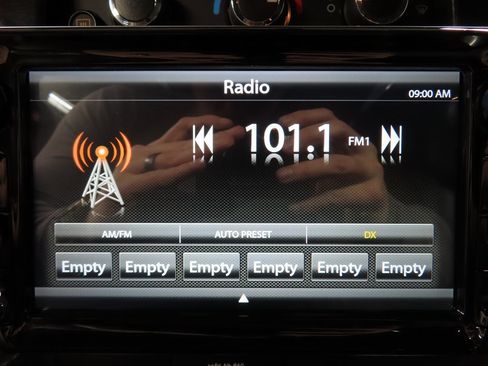 Used 2022 GMC Savana 2500 Work Van w/ Enhanced Convenience Package image 18