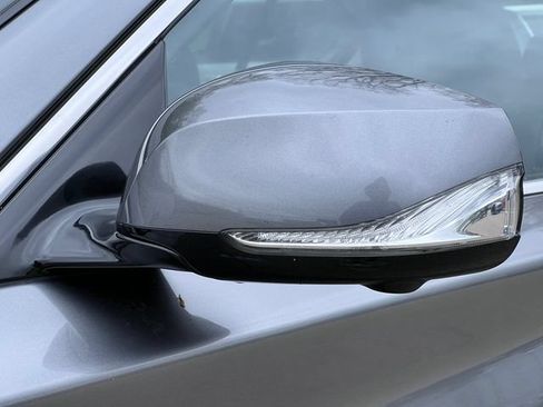 Used 2023 INFINITI Q50 Luxe AWD/4WD image 32