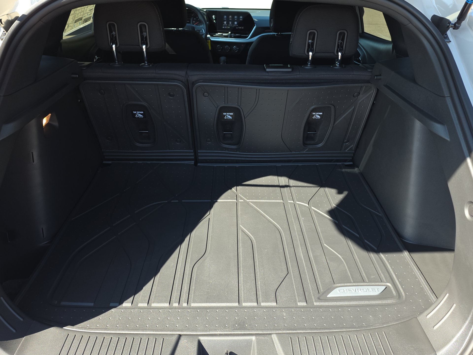 New 2026 Chevrolet Trax RS w/ Driver Confidence Package FWD image 32