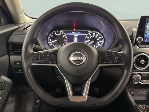 Used 2025 Nissan Sentra SV FWD image 37