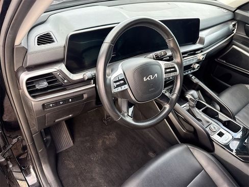 Used 2024 Kia Telluride S w/ S Sunroof Package image 10