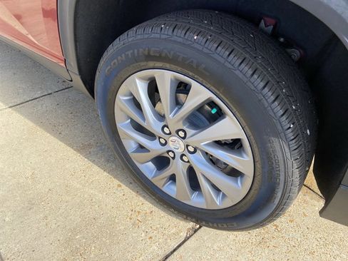 Used 2025 Buick Enclave Preferred w/ Power Package image 29