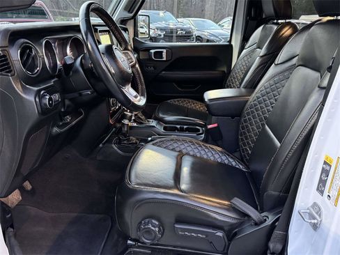 Used 2021 Jeep Wrangler Unlimited Sahara image 21